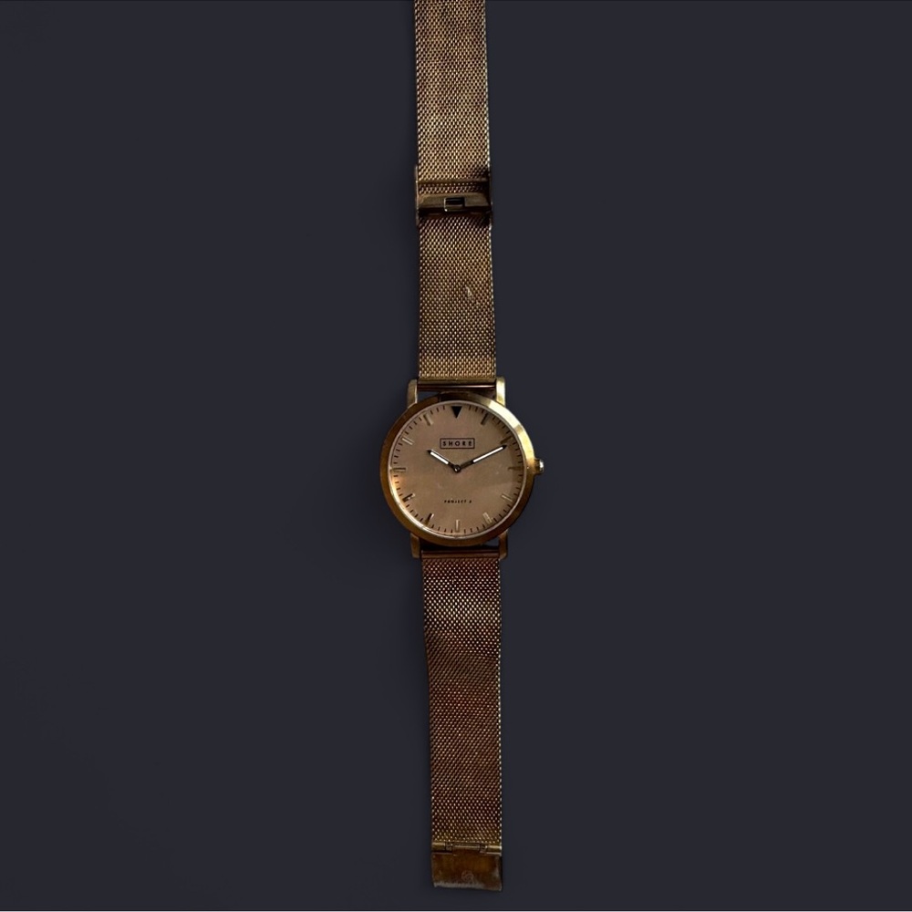 Shore Gold Mesh Band Watch minimalist design need battery - Picture 4 of 6